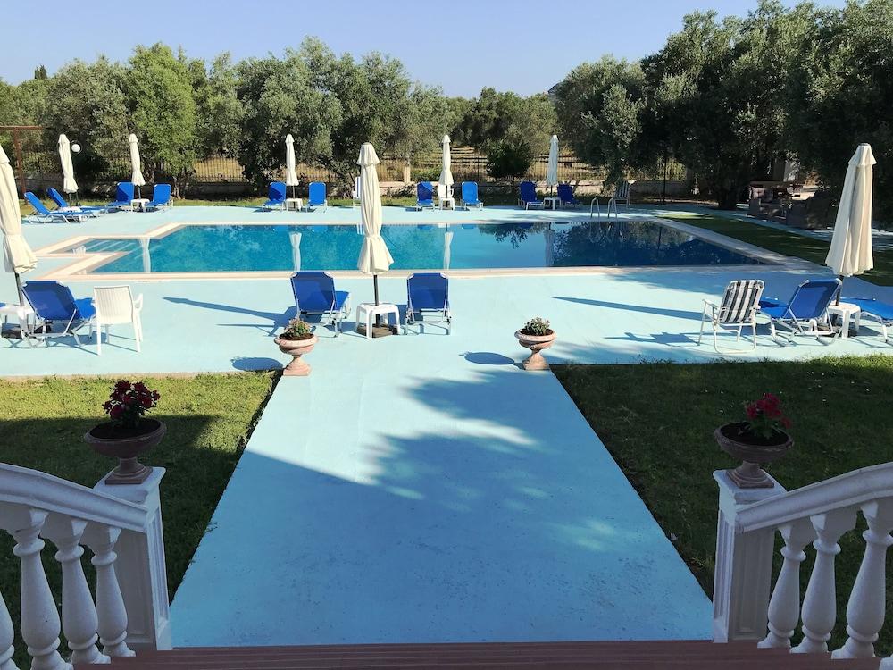 Ai Helis Resort Svoronata Exteriér fotografie
